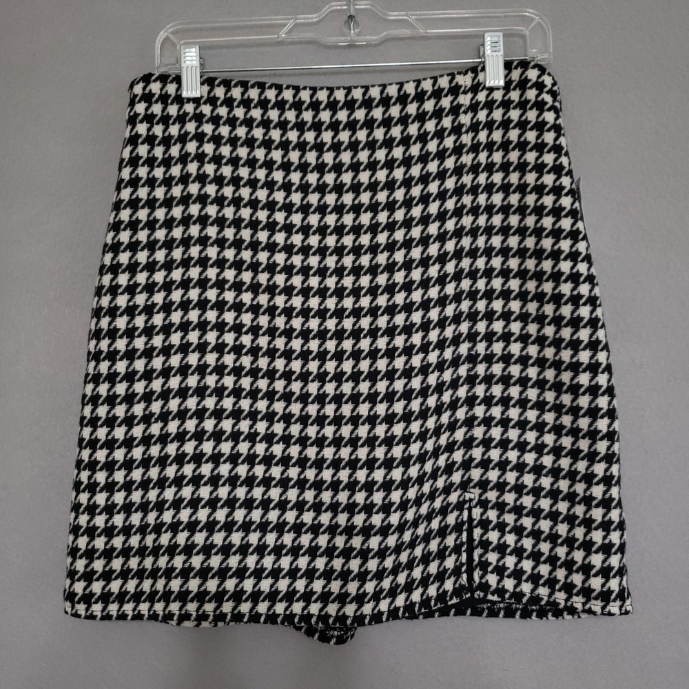 Old Navy Womens M Fitted Mini Skirt Black White Houndstooth Slit Academia